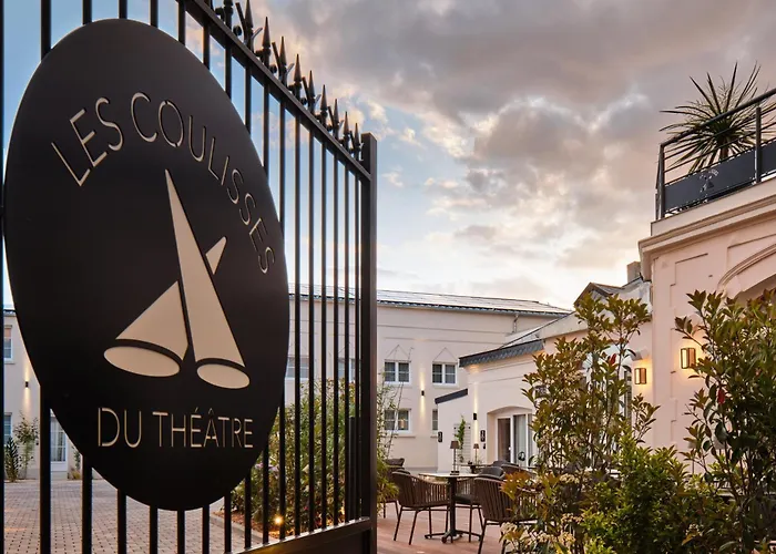 The Originals Boutique, Hotel 3 Etoiles Les Coulisses Du Theatre, Saint-Quentin