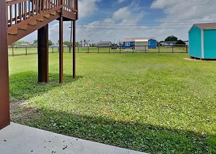 Pura Vida Oasis