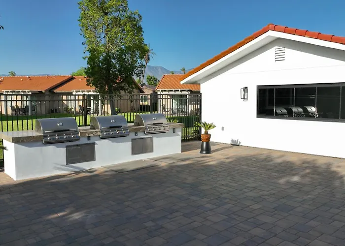 Indian Palms Villas