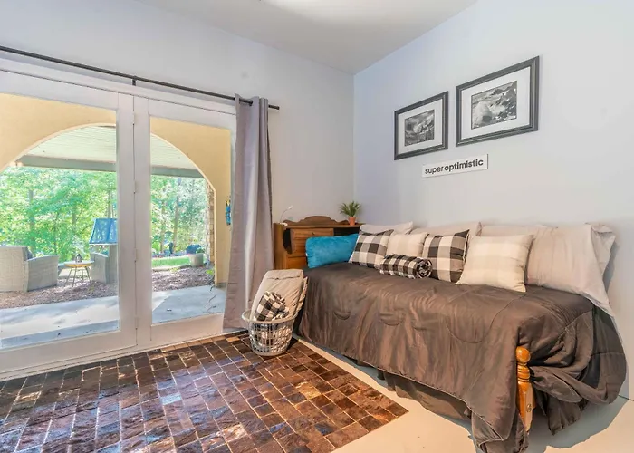 Lake Front Bed & Breakfast