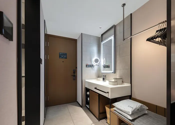Atour Hotel Nantong Development Zone Aeon Mall