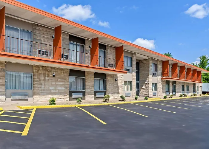 Travelodge By Wyndham Bloomington