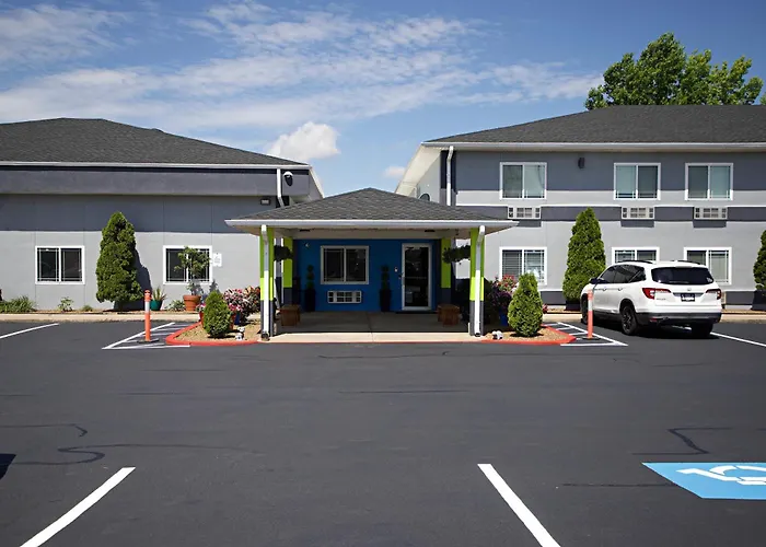 Express Inn Parsons