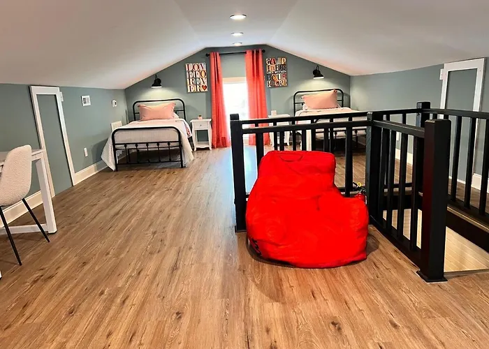 Historic Vibes, Modern Comfort