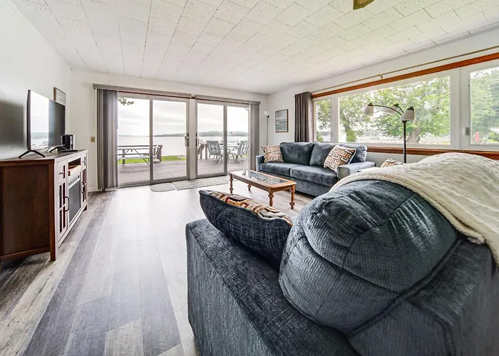 Waterfront Chautauqua Lake Home W/ Deck & Grill!