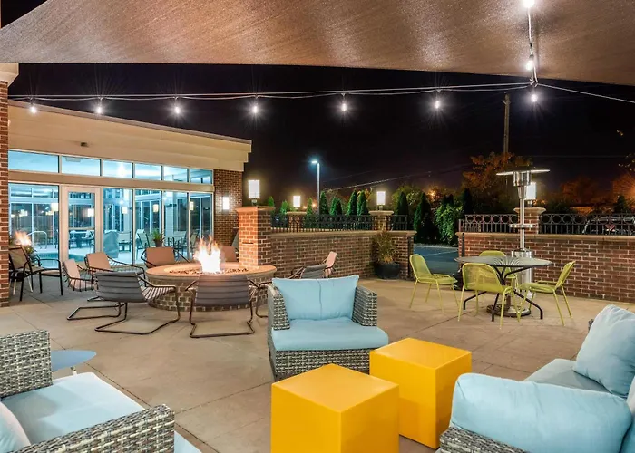 Cambria Hotel Akron - Canton Airport