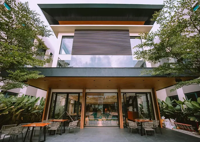 The Maximilian Hotel