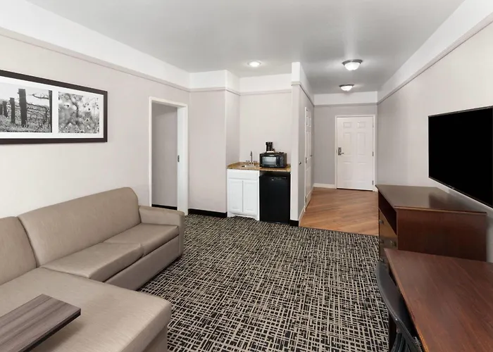 La Quinta By Wyndham Brownwood
