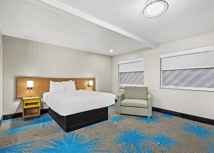 Days Inn By Wyndham Mitchell Sd