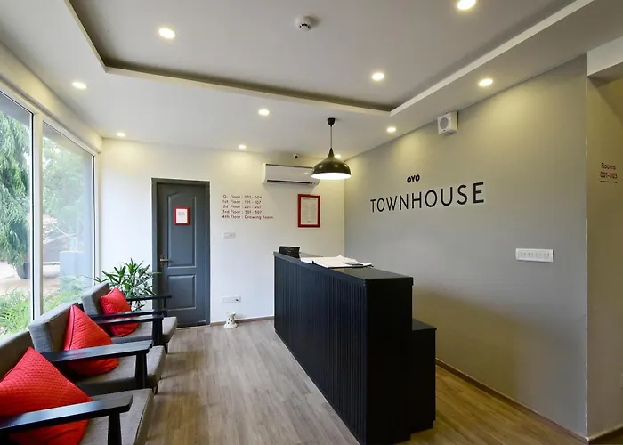 Townhouse Airport Road