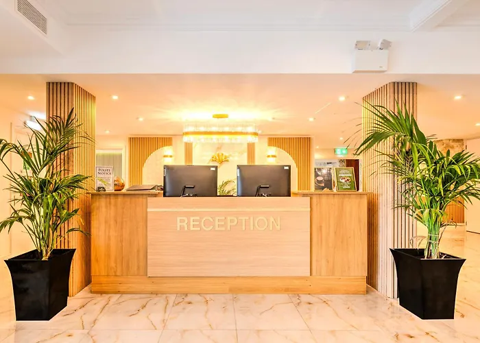 Palms Hotel & Retreat By Palette London Romford