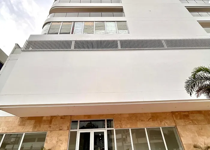 Apartasuit Cartagena Beach, Barrio Crespo Cerca Del Aeropuerto
