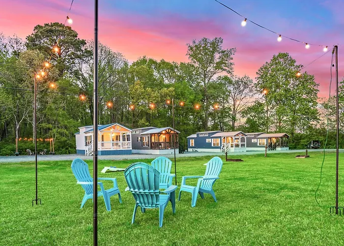 2 Villa D'Azur Luxury Tiny House Mins To Lake Guntersville, Downtown, Firepit