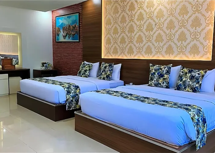 Crown Hotel Pangandaran