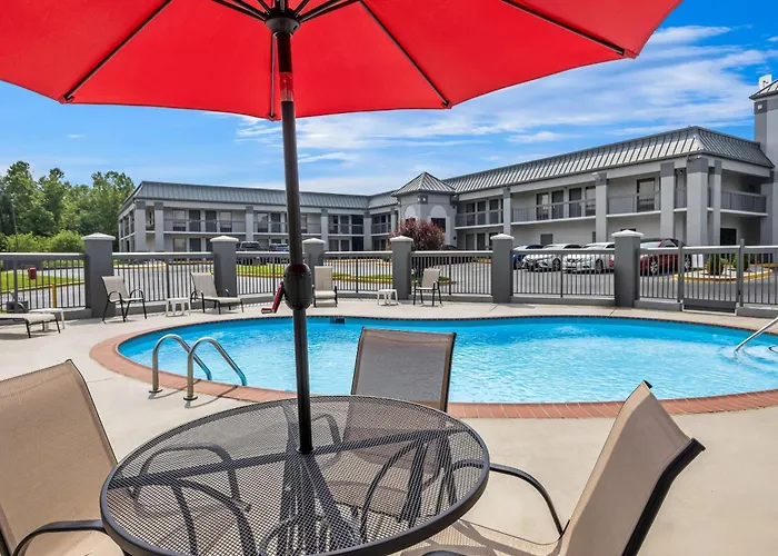 Quality Inn Oak Grove Fort Campbell