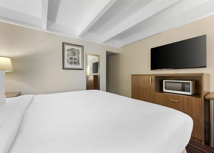 Best Western El Rancho Palacio