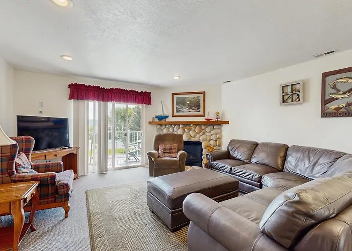 Tennis Court Condo