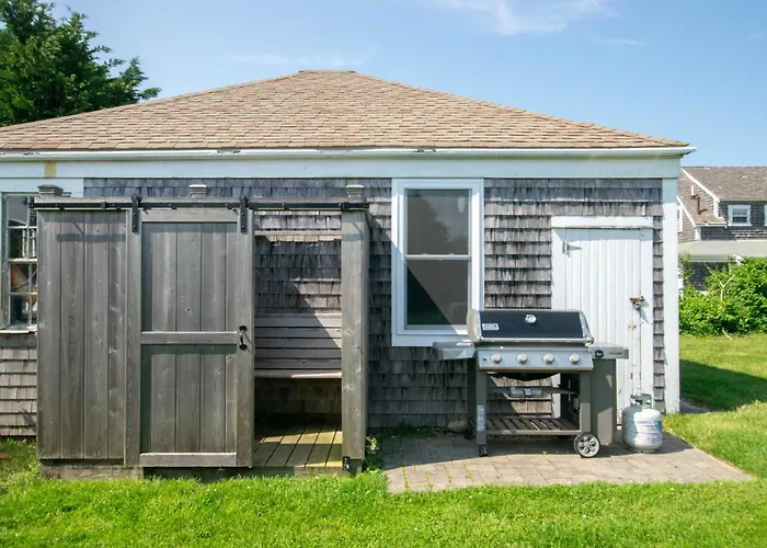 Steps To Nauset Beach Private Yard