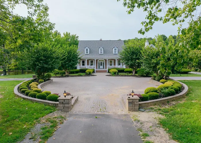 Retreat Estate In Apex Nc