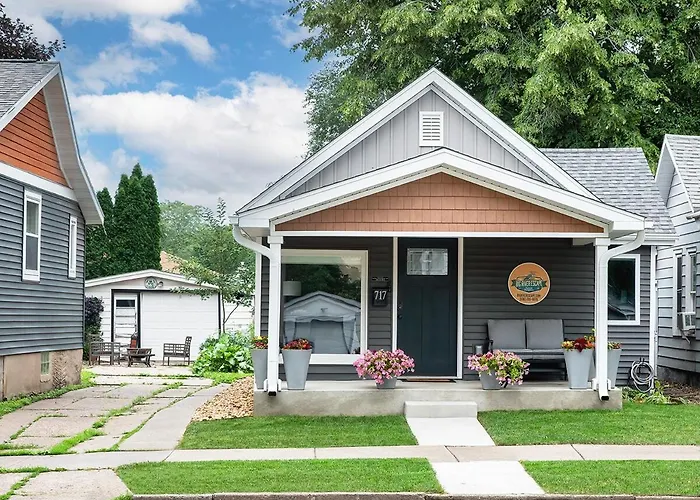 Parkside Pet Friendly Bungalow
