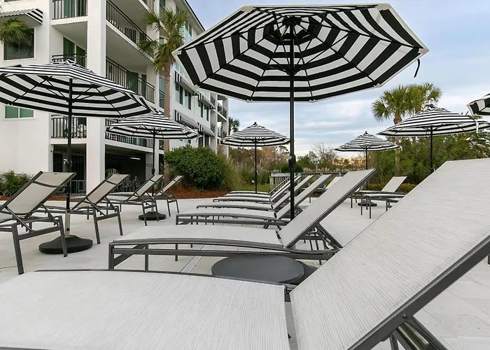 Fully Renovated Oceanfront Condo With Pool Access