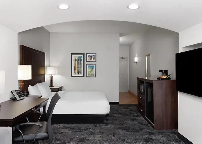 La Quinta By Wyndham Columbus - Edinburgh