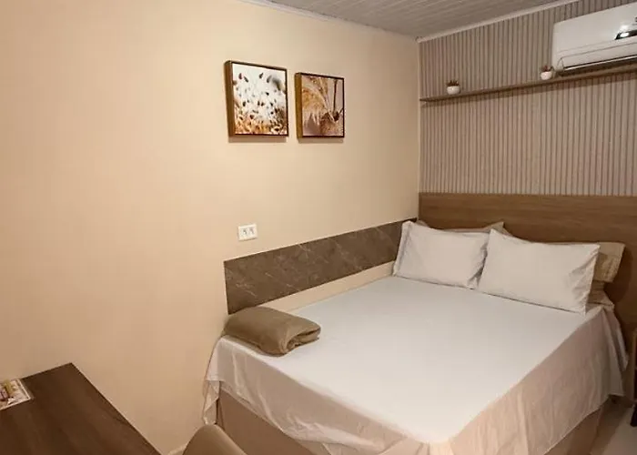 Hostel Quartos com banheiro individual perto do Aeroporto