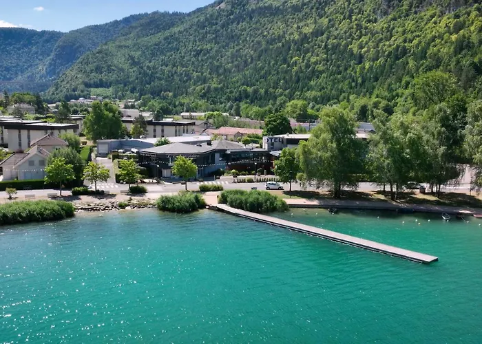 Logis Hotel L'Embarcadere