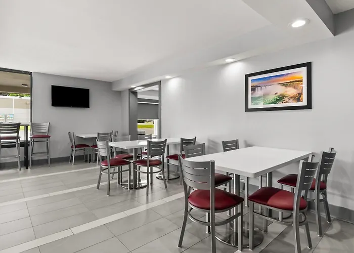 Baymont By Wyndham Batavia - Darien Lake