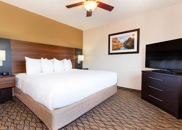 Grand Canyon Hotel & Suites