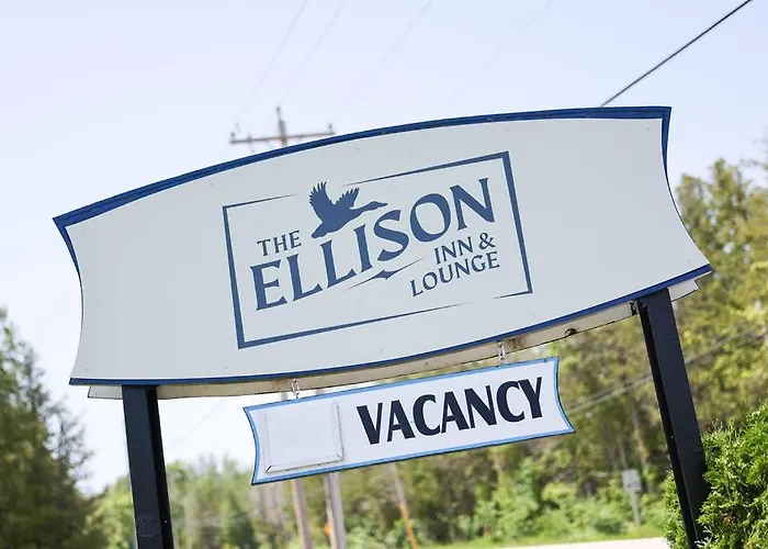 The Ellison Inn & Lounge
