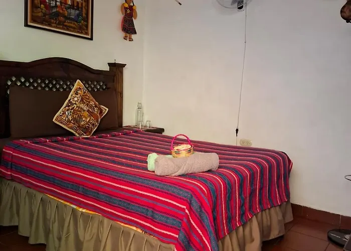 Francisco'S Rest House Hotel