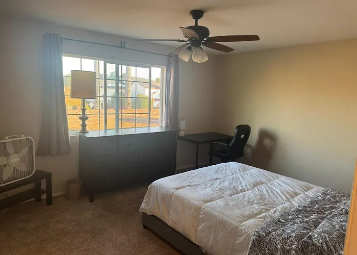 Large Private Room Near Meta & Tech Hubs