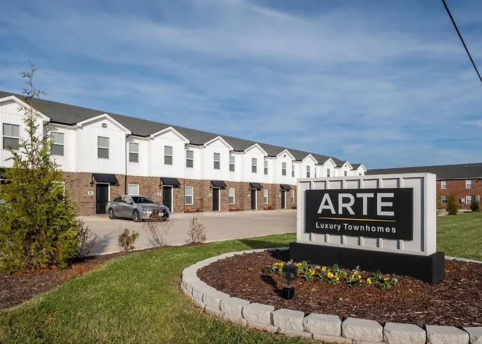 Arte Luxury Townhomes O5 I Comfy 2 Bed 25 Bath