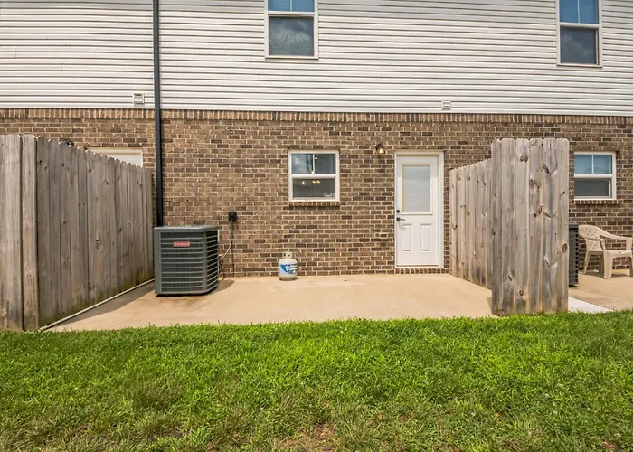 Arte Luxury Townhomes K3 I Comfy 2 Bed 25 Bath
