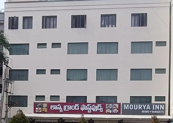 Hotel Mourya Inn