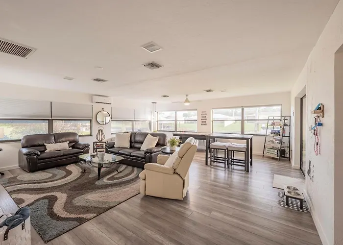 Pet Friendly Getaway Lake June Access Boat Dock Kayaks And More
