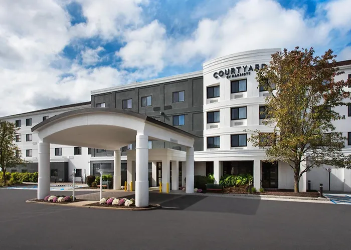 Courtyard By Marriott Middletown Goshen