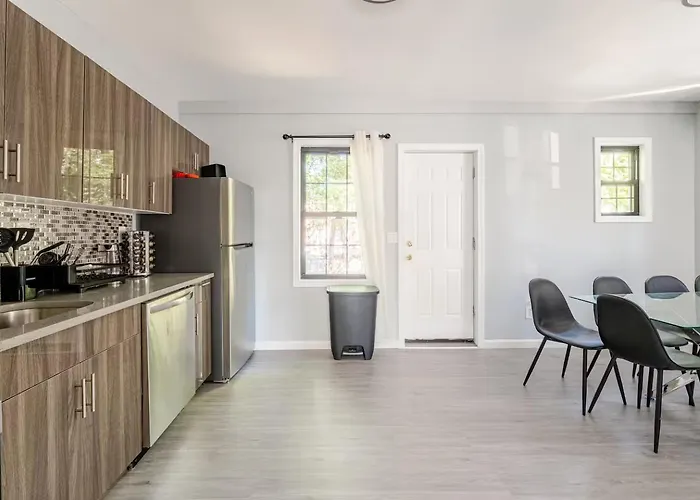 Modern 3 Bed House In Black Rock