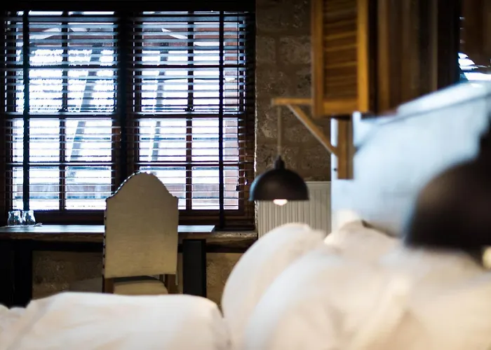 Olganos Vl Luxury Rooms & Suites
