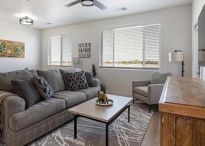 Landing Stunning 2Bd Gym Pool