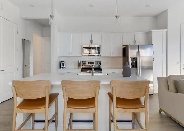 Landing Apartments - Linda Vista