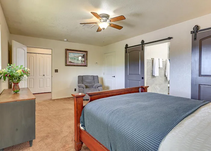 Panoramic Vistas And Spacious: Silver City Escape