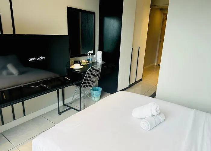Crystal Suites At Axon Residence Near Pavilion