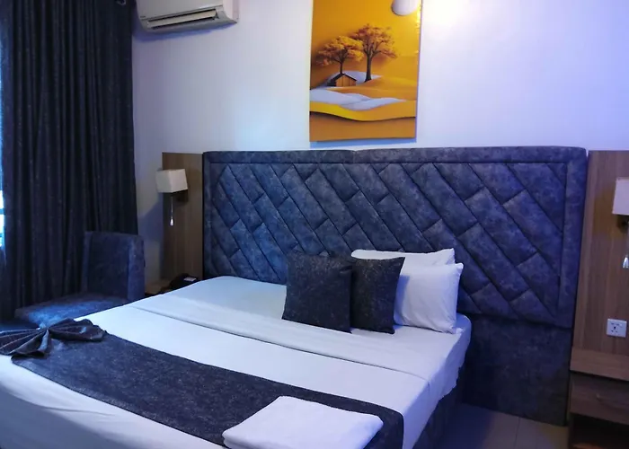 Crownedge Hotels