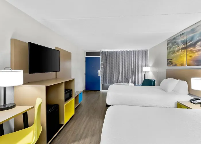 Days Inn By Wyndham Seneca-Clemson