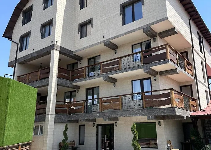 Hotel Racu Family