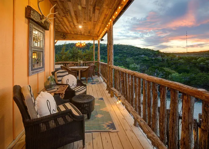 Above All Luxury Lodge