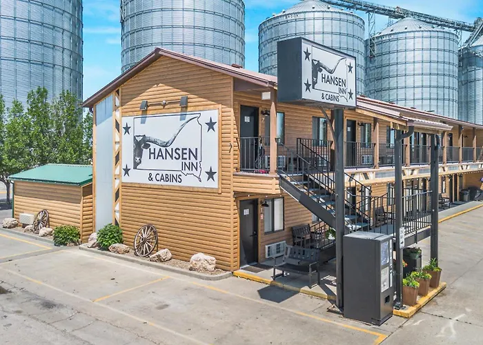 Hansen Inn & Cabins