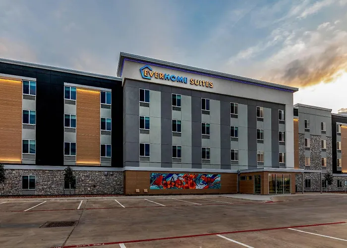 Everhome Suites Bastrop By Choice Hotels